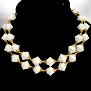 VTG 50’s SIGNED JONNE HOUSE OF SCHRAGER 2 STRAND MILK GLASS FILIGREE NECKLACE 8”